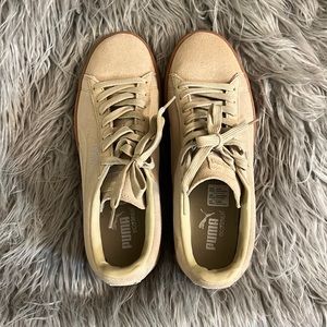 PUMA: Suede Emboss